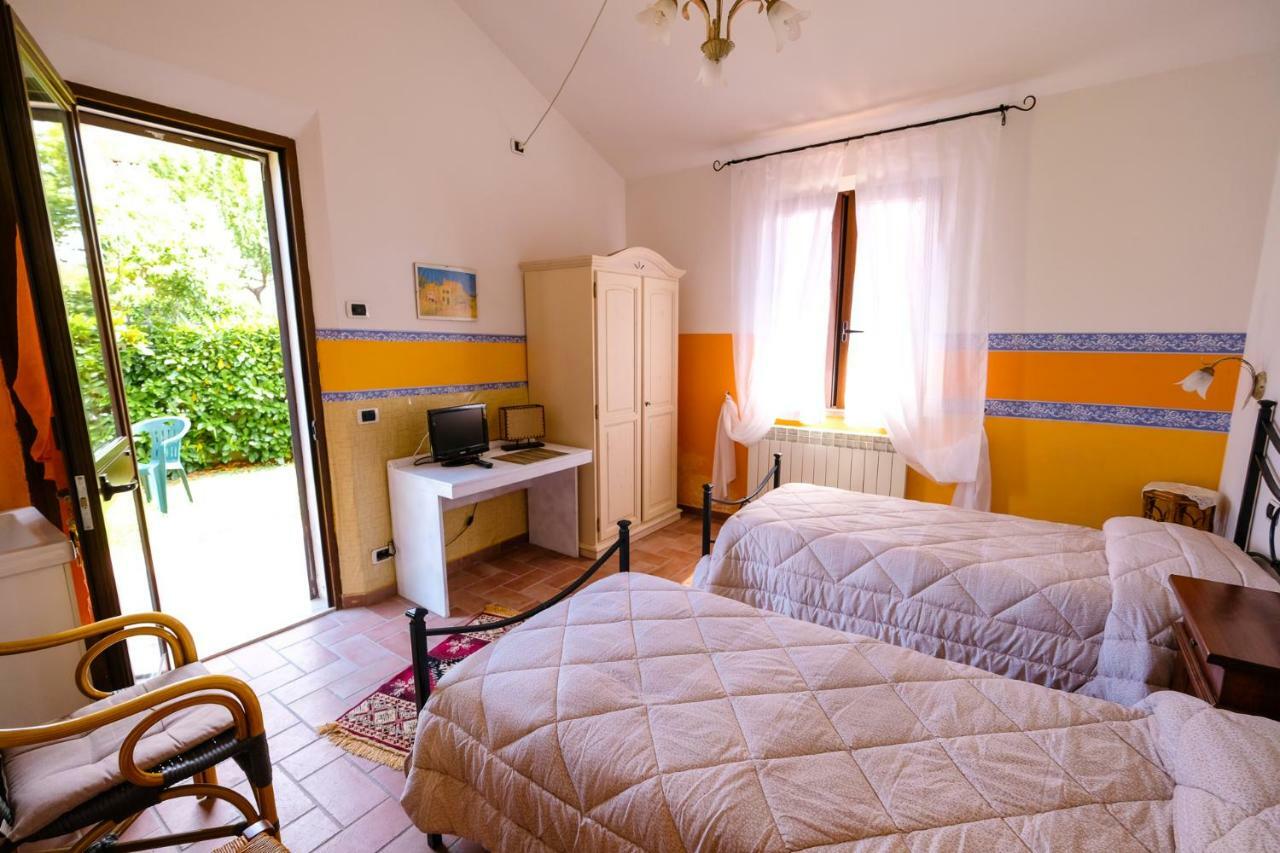 Affittacamere Alba Fiorita Castiglione dʼOrcia Buitenkant foto